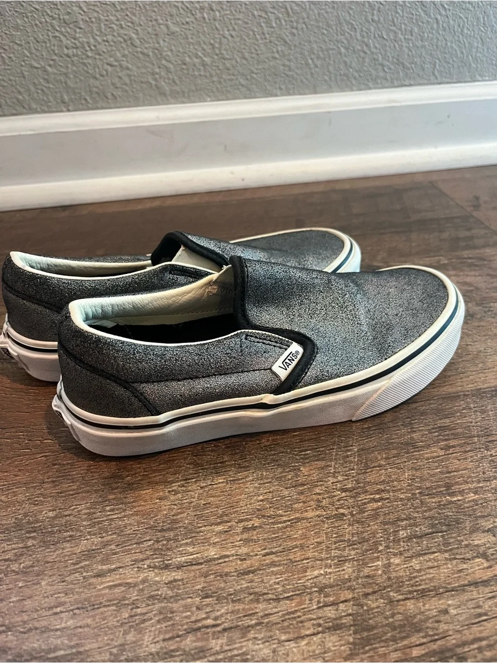 Vans girls bundle of 2 pairs of sneakers‎ size 3.5 & 4
